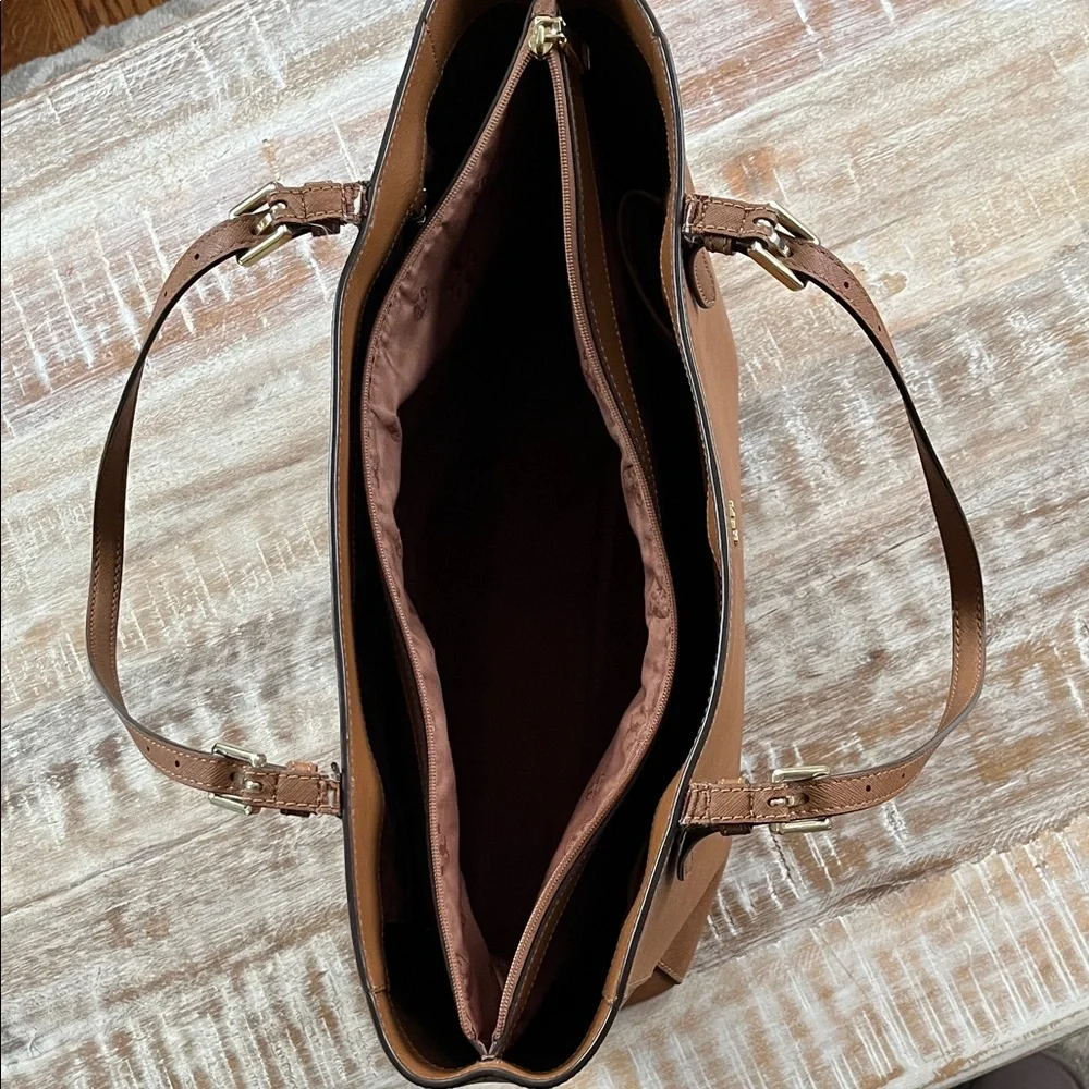 Tory Burch York Buckle Tote - Picture 8 of 15
